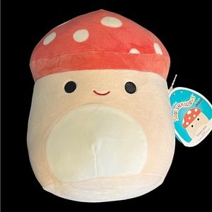 NWT Malcolm the mushroom Squishmallows 9”/10”